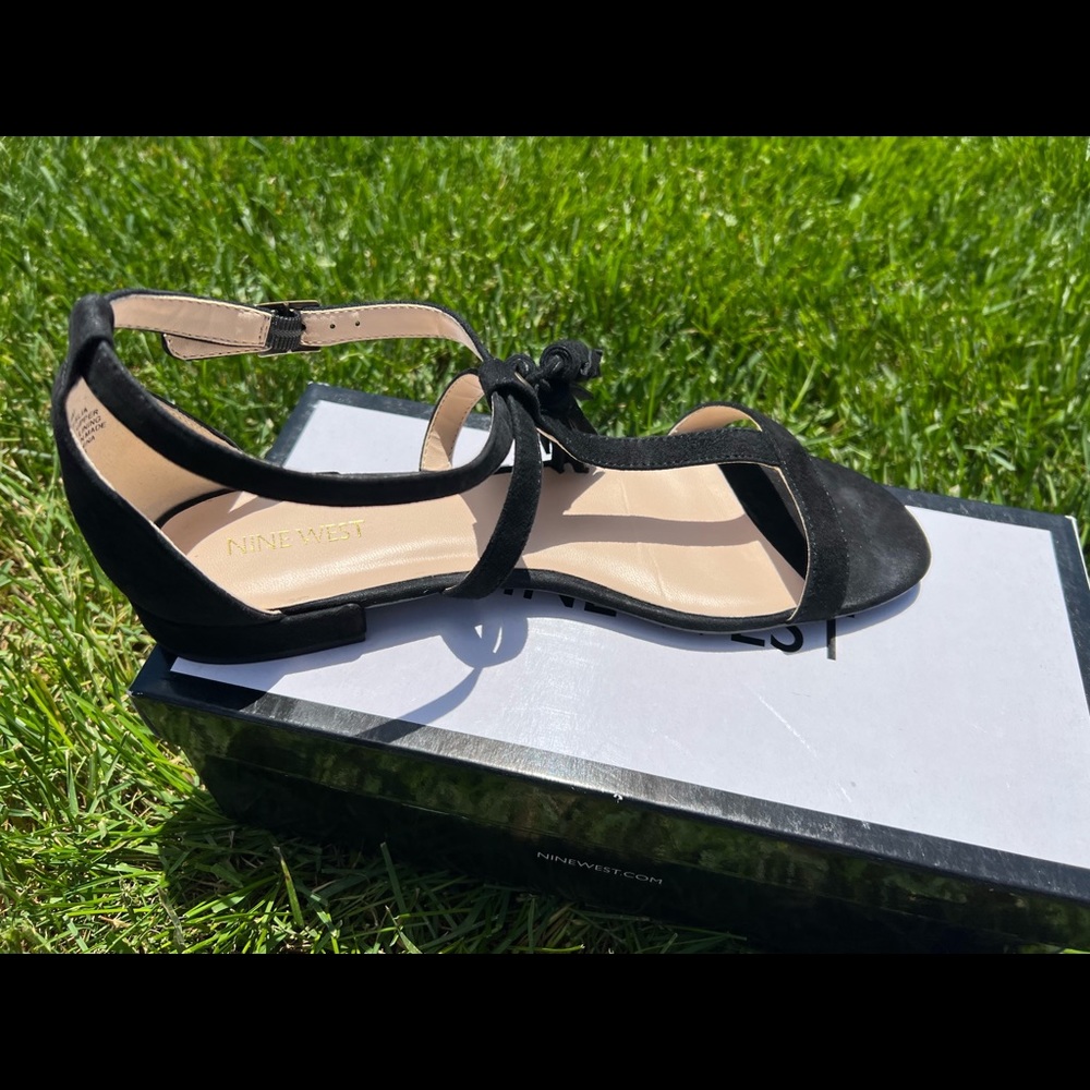 You can NEVER have too many black sandals! New Nine West  Sandal w/ankle strap!